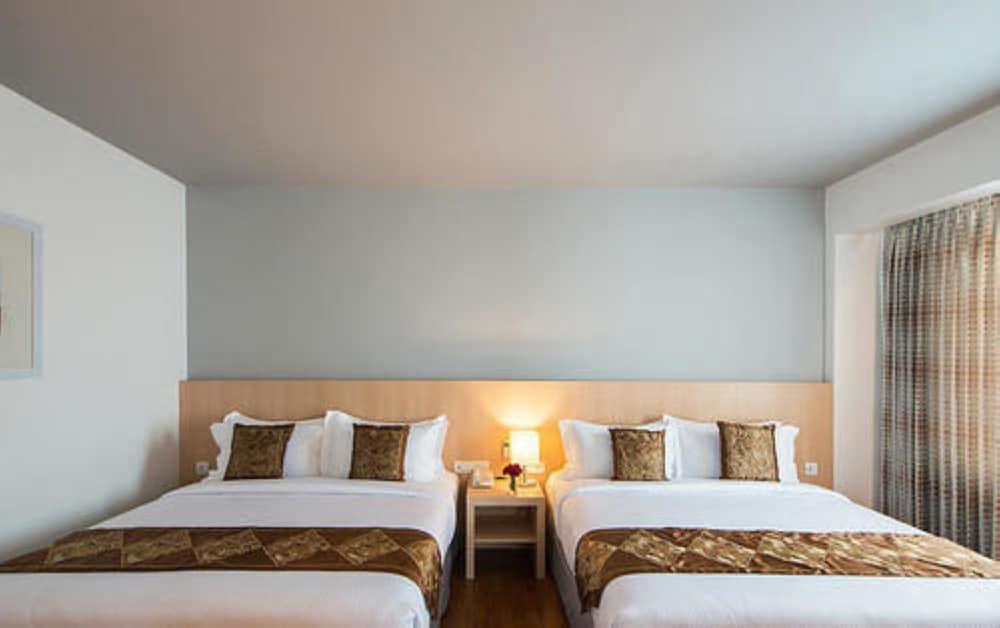 Wyne Hotel Yangon Luaran gambar
