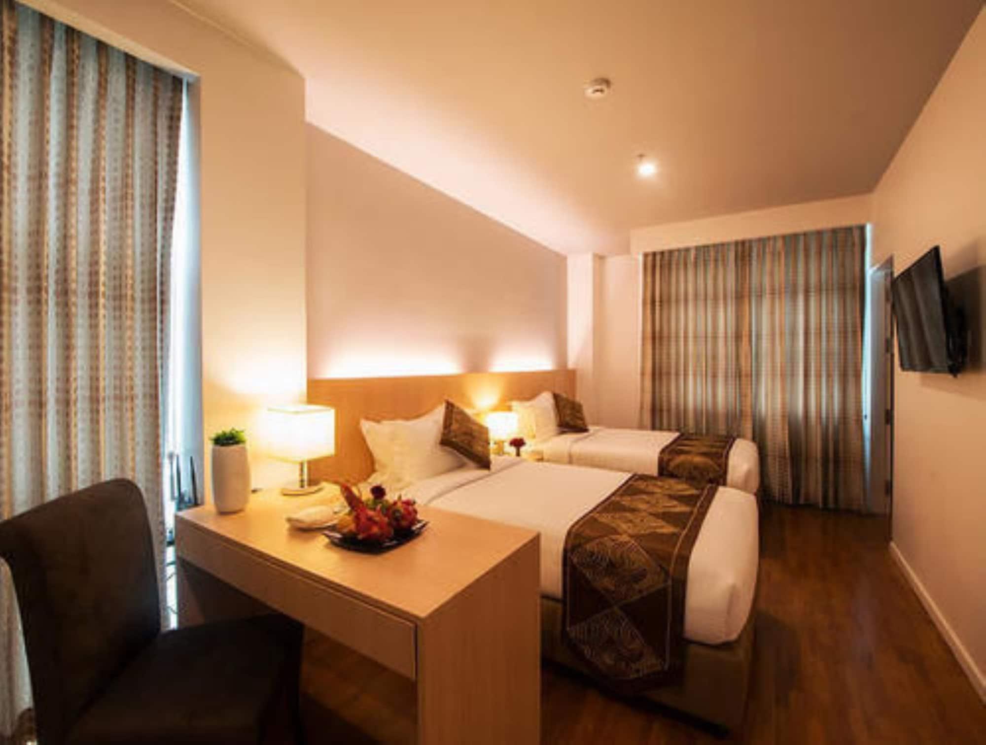 Wyne Hotel Yangon Luaran gambar