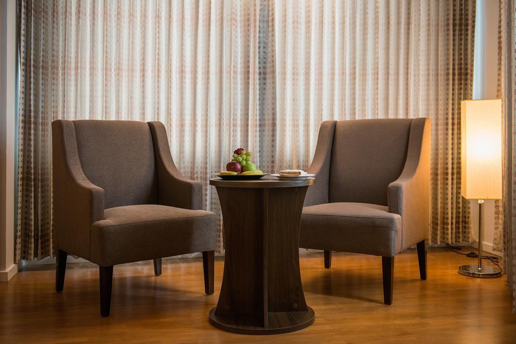 Wyne Hotel Yangon Luaran gambar