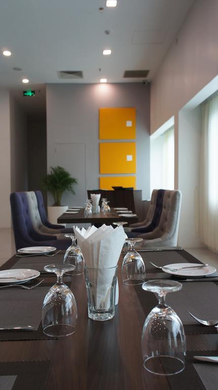 Wyne Hotel Yangon Luaran gambar