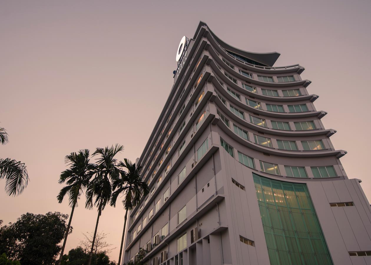 Wyne Hotel Yangon Luaran gambar