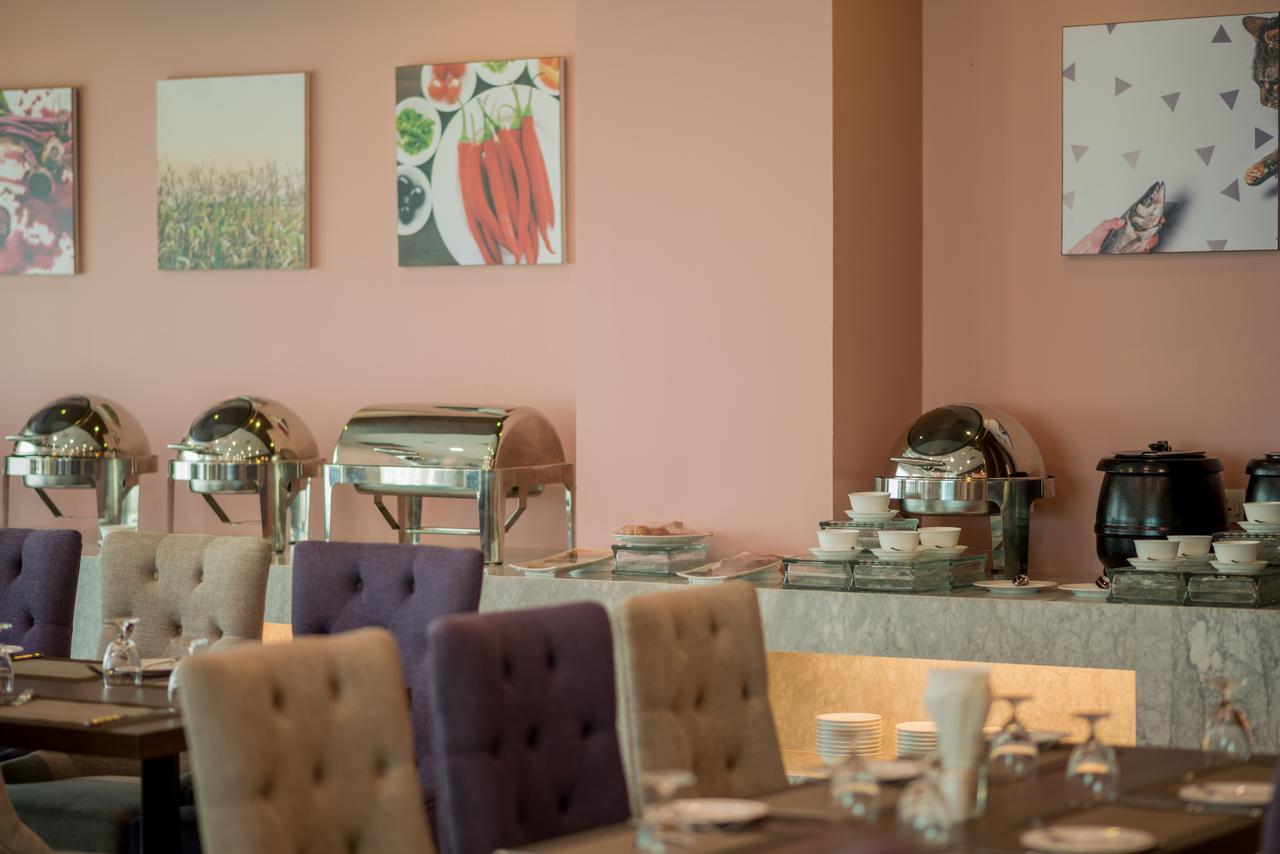 Wyne Hotel Yangon Luaran gambar